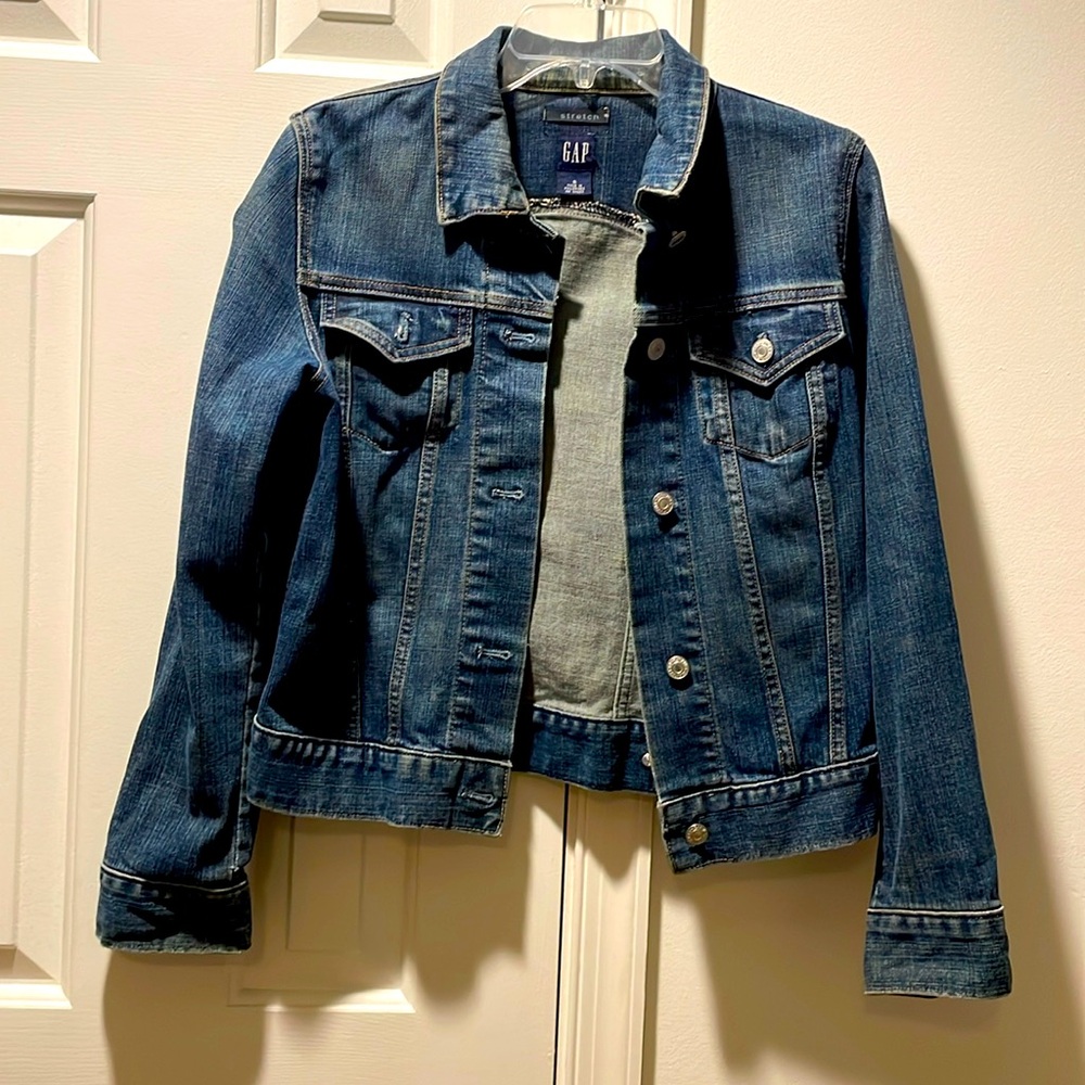 GAP Jean jacket 💙